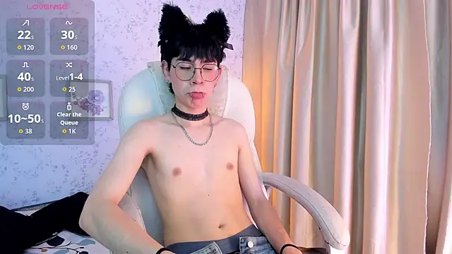 Demian Hush online show from 03-22-26, 03:43