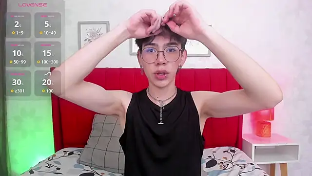 Demian Hush online show from 03-04-26, 03:03