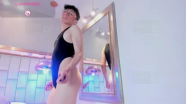 Sebastian Collins  online show from 02-17-26, 09:23