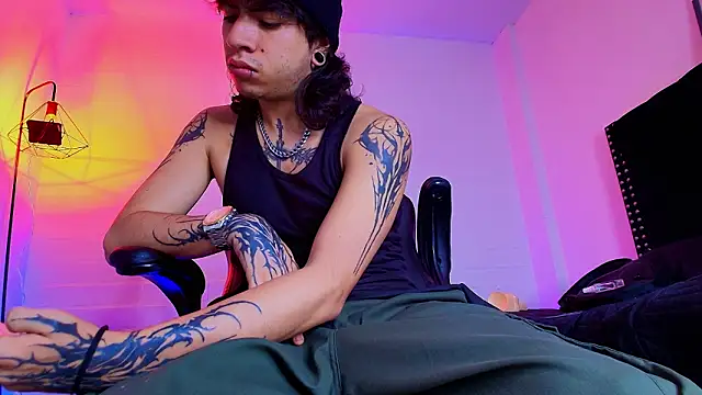 Axell Kussh online show from 03-13-26, 08:58