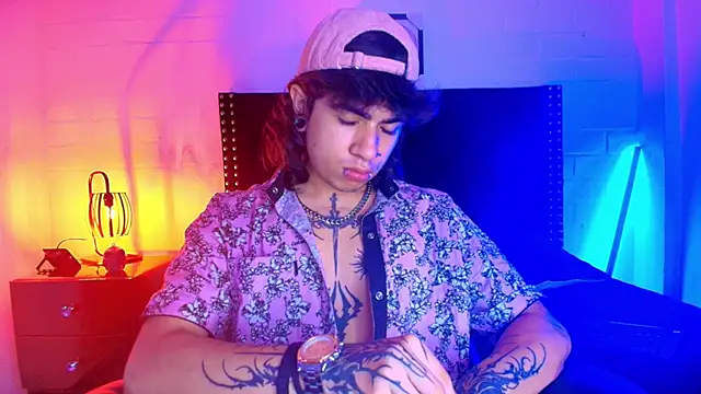 Snapshot of Axell_Kussh chatting on 03-03-26, 12:34 Axell Kussh online show from 03-03-26, 12:34