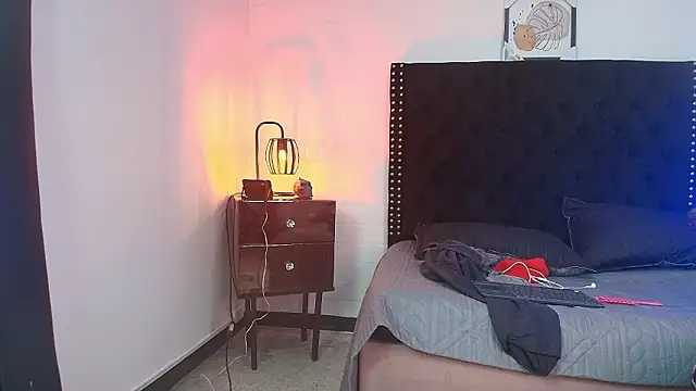 Snapshot of Axell_Kussh chatting on 02-20-26, 12:07 Axell Kussh online show from 02-20-26, 12:07