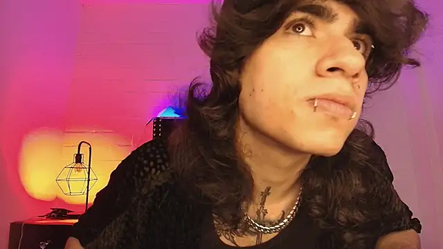 Snapshot of Axell_Kussh chatting on 02-13-26, 01:33 Axell Kussh online show from 02-13-26, 01:33