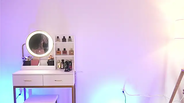 Eva-savage online show from 04-15-26, 06:12