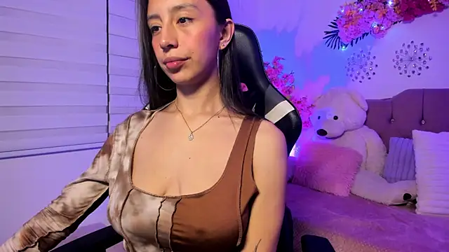 Snapshot of Eleanor_Park_ chatting on 05-05-26, 03:53 Eleanor Park online show from 05-05-26, 03:53