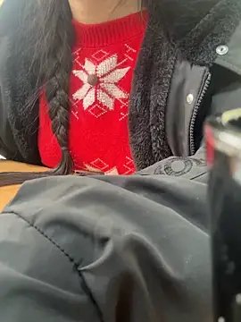 Snapshot of Celeste_SexyY chatting on 02-06-26, 02:40 Celeste SexyY online show from 02-06-26, 02:40