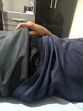 MOREN044 online show from 02-12-26, 01:49