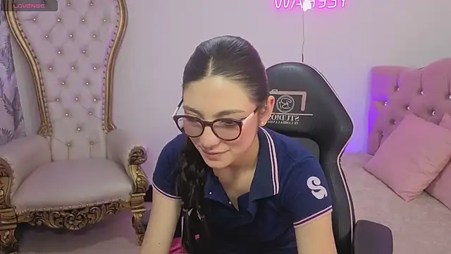 Snapshot of MAHYRA_TAY chatting on 04-23-26, 07:26 MAHYRA TAY online show from 04-23-26, 07:26