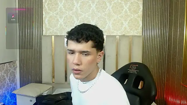 Snapshot of estefan_tay chatting on 02-27-26, 02:34 estefan tay online show from 02-27-26, 02:34