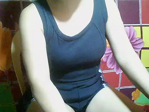 Snapshot of SweetHotBabe18 chatting on 06-12-26, 10:57 SweetHotBabe18 online show from 06-12-26, 10:57