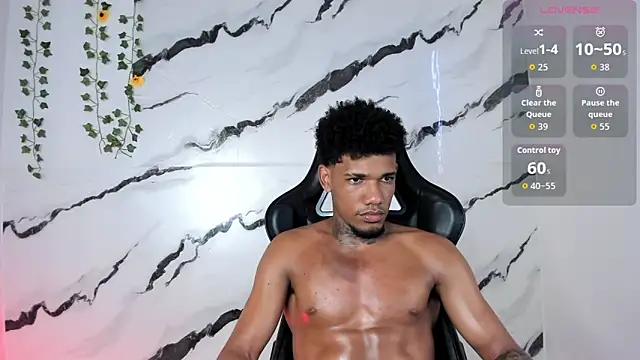 Nehemiaa boy online show from 02-20-26, 08:22