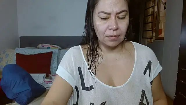 Karo sexy online show from 03-09-25, 07:48