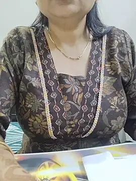 Snapshot of SexybeboX chatting on 02-06-26, 09:38 SexybeboX online show from 02-06-26, 09:38