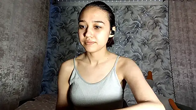 AnnettaBelsito online show from 04-02-26, 01:18