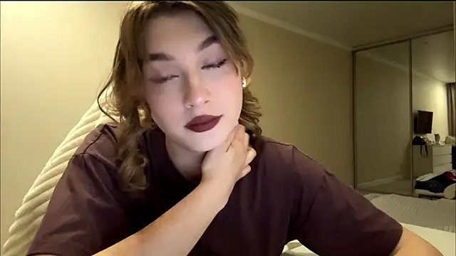 ElliKrovel online show from 02-15-26, 02:05