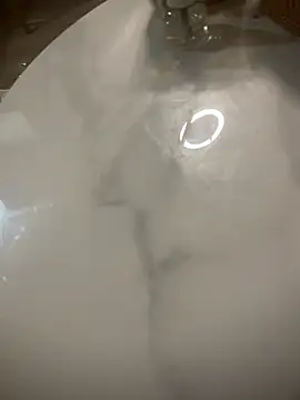 yiyiyi-6666 online show from 08-02-26, 04:04