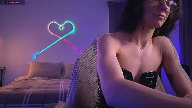 Snapshot of Katy_Kar chatting on 02-24-26, 09:48 Katy Kar online show from 02-24-26, 09:48