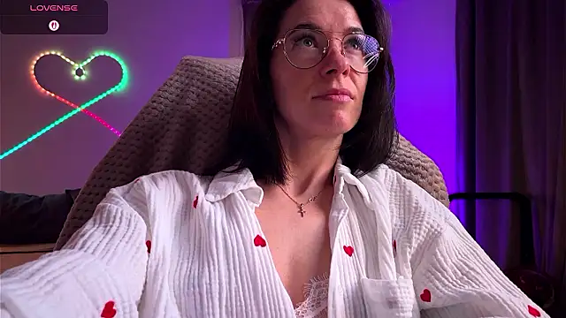 Snapshot of Katy_Kar chatting on 03-18-26, 07:59 Katy Kar online show from 03-18-26, 07:59
