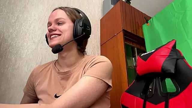 Snapshot of PurrfectPlay chatting on 03-03-26, 10:33 PurrfectPlay online show from 03-03-26, 10:33