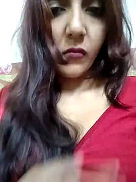 Moody-girl1 online show from 02-16-26, 07:40