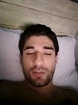 Snapshot of Camilo696903 chatting on 02-18-26, 10:44 Camilo696903 online show from 02-18-26, 10:44