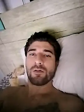 Snapshot of Camilo696903 chatting on 02-24-26, 09:43 Camilo696903 online show from 02-24-26, 09:43