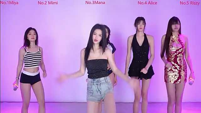 Velvet-girl online show from 02-15-26, 10:25