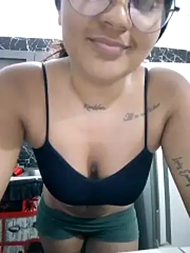 Snapshot of Zoe_Renata chatting on 04-22-26, 08:21 Zoe Renata online show from 04-22-26, 08:21