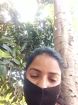 Snapshot of Komal4050 chatting on 05-21-26, 08:44 Komal4050 online show from 05-21-26, 08:44