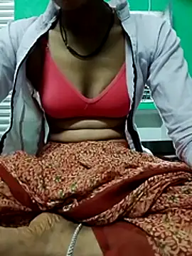 Snapshot of Komal4050 chatting on 05-13-26, 05:58 Komal4050 online show from 05-13-26, 05:58
