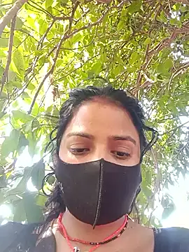 Snapshot of Komal4050 chatting on 05-17-26, 04:12 Komal4050 online show from 05-17-26, 04:12