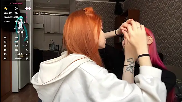 Snapshot of Veldenga chatting on 02-16-26, 06:23 Veldenga online show from 02-16-26, 06:23