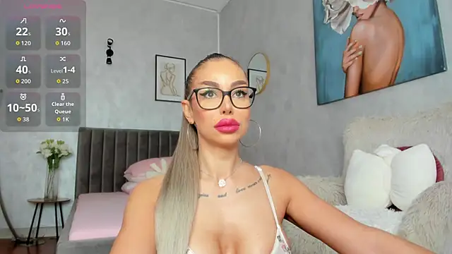 ElinaMoon  online show from 04-24-26, 07:32