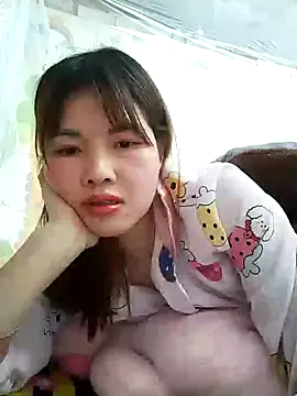 Snapshot of Loyalty-love chatting on 02-10-26, 02:32 Loyalty-love online show from 02-10-26, 02:32