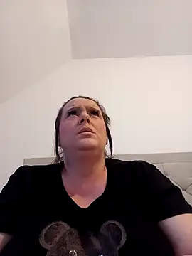 louisa36 online show from 04-02-26, 06:36