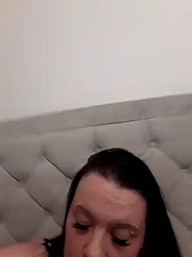 Snapshot of louisa36 chatting on 02-11-26, 10:09 louisa36 online show from 02-11-26, 10:09