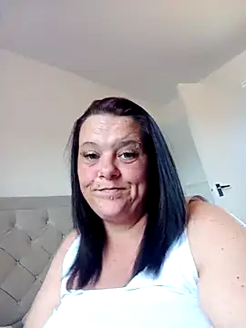 louisa36 online show from 04-23-26, 09:16