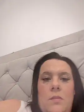 Snapshot of louisa36 chatting on 02-09-26, 11:03 louisa36 online show from 02-09-26, 11:03