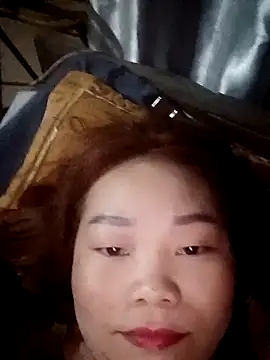 Snapshot of Miesi-c2clove chatting on 02-08-26, 12:14 Miesi-c2clove online show from 02-08-26, 12:14