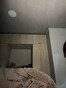 RachelWeisz  online show from 02-26-26, 10:15