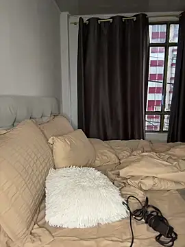 RachelWeisz  online show from 02-15-26, 11:09