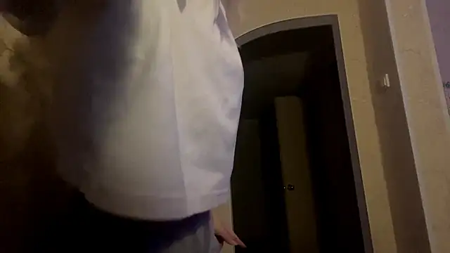 Snapshot of UrrKitty chatting on 02-19-26, 02:47 UrrKitty online show from 02-19-26, 02:47