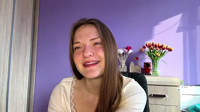 Milayouknow online show from 03-10-26, 07:23