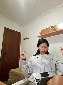 ZeforAitanna online show from 04-07-26, 09:22