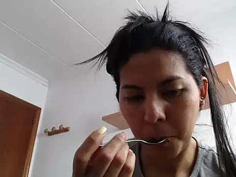 ZeforAitanna online show from 02-17-26, 02:25