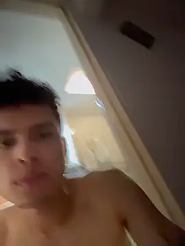 Snapshot of Eros_lee chatting on 03-07-26, 04:23 Eros lee online show from 03-07-26, 04:23
