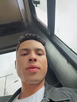 Snapshot of Eros_lee chatting on 03-02-26, 06:04 Eros lee online show from 03-02-26, 06:04