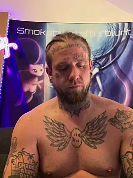 Smokebluntafterblunt online show from 04-18-26, 03:20
