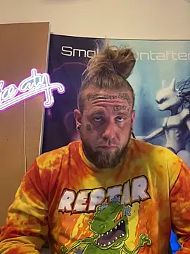Smokebluntafterblunt online show from 06-17-26, 02:38
