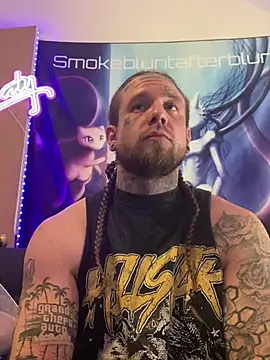 Smokebluntafterblunt online show from 04-19-26, 02:01